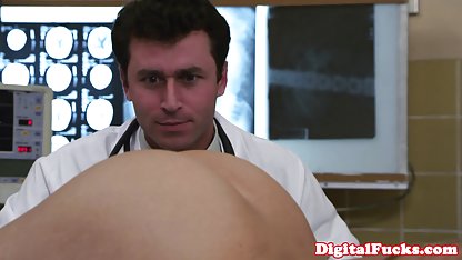 Tattooed Tallulahが彼女の肛門釘付け エロムビ 紗 倉 まな