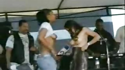 美しくセクシーピースバンドのビデオカメラ 椎名 そら エロムビ