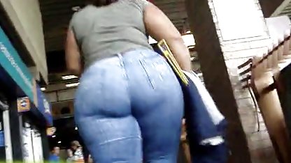 リラ-バラ玩具のベッドルーム av 動画 エロムビ